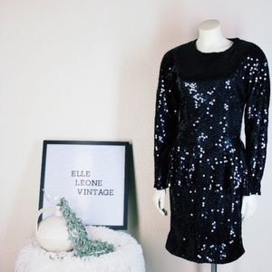 🎉HP🎉 Women's Black Sequin Peplum Style Dress